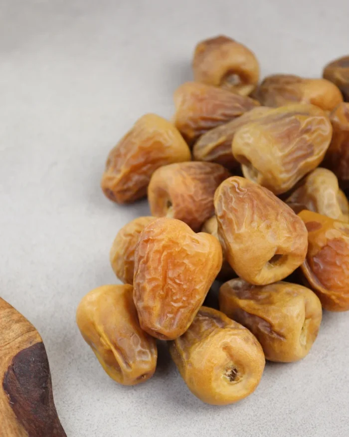 Sukkari Mufattal Dates ( 500g  Kurma ) A Taste of Royalty Nutrient-Rich & Deliciously Luxurious, Lembut - Image 3