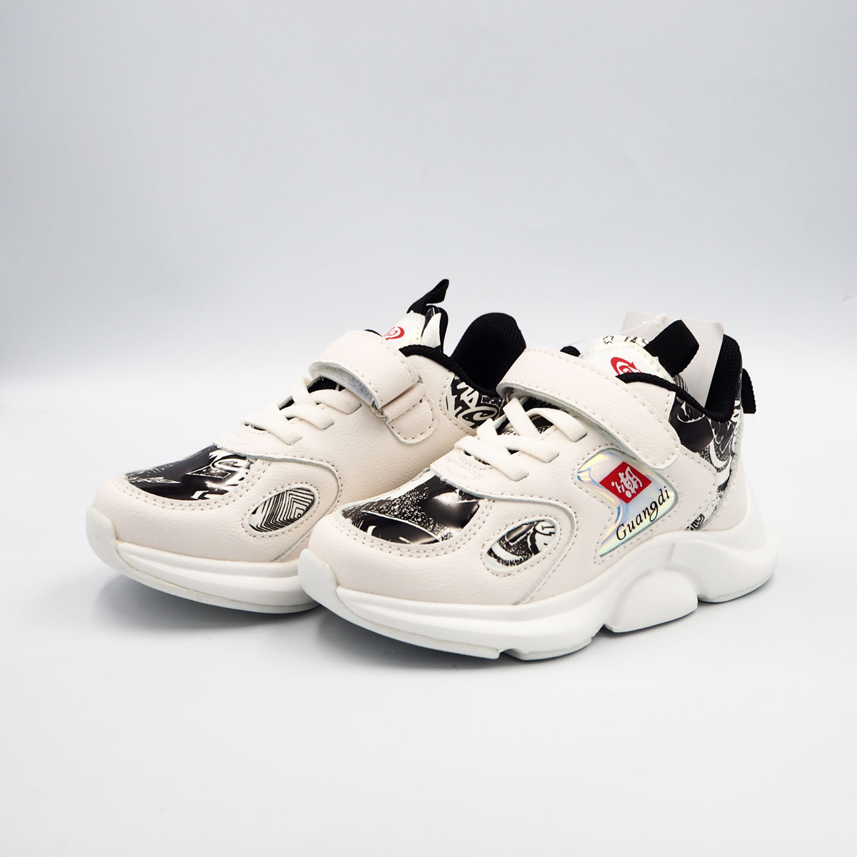 Fashion Kids Shoes Attractive Sneakers for Children Non Slip Soft Sole, Velcro Closure (white DN78)