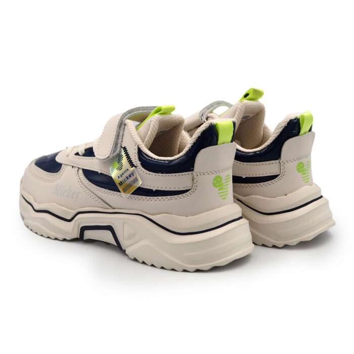 Classic Comfort: White Casual Shoes for Girls , Shoe for Perempuan - Wanita - Kasut (A- mk2352359 White) - Image 4