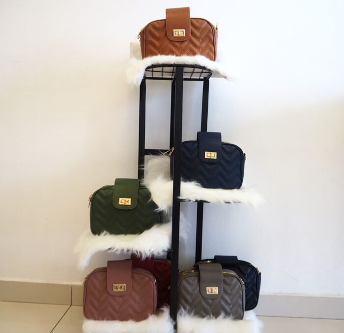 New Women's Fashion HandBag ,Large Capacity Three Zipper Joker Slung Bag ( 3085 ) - Image 4