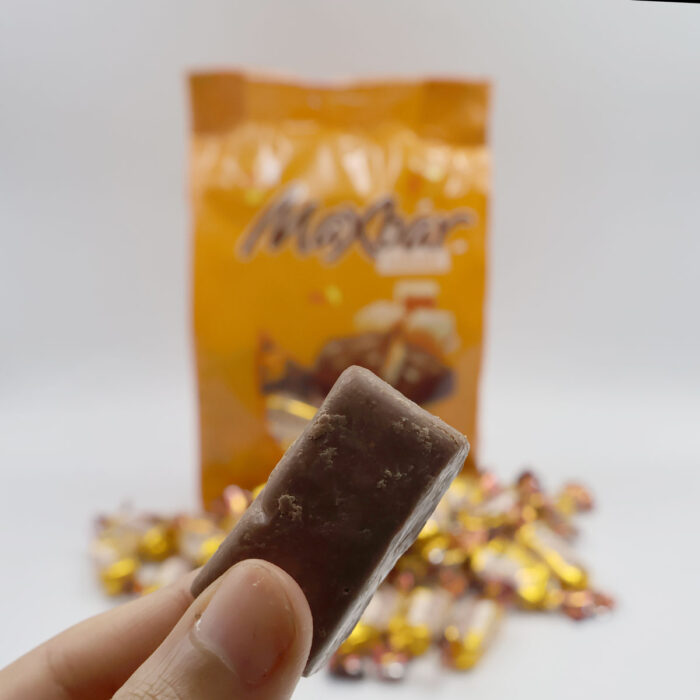 MAXBAR CARAMEL, MILK CHOCOLATE COATED BAR WITH CARAMEL AND NOUGAT {250G ,430G} - Image 4