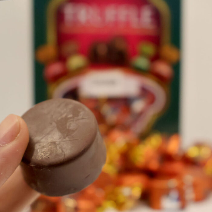 MAX TRUFFLE CHOCOLATE WITH A SMOOTH MELTING ORANGE  FILLING {250G, 500G, 1KG} - Image 4