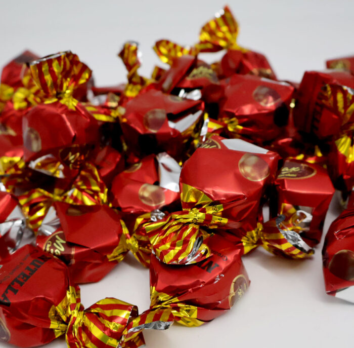 MAX TRUFFLES CHOCOLATE WITH A SMOOTH MELTING NUTELLA FILLING {250G, 500G, 1KG} - Image 5