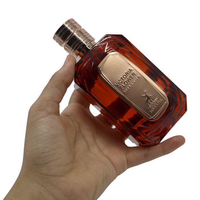 MAISON ALHAMBRA VICTORIA FLOWER ROSA LILIUM MINYAK WANGI - 100ML EAU DE PARFUM - Image 4